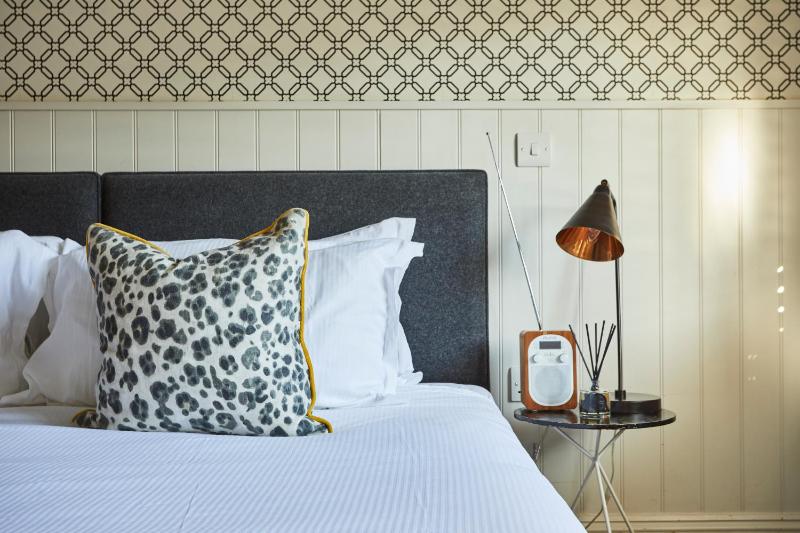 Standard Double or Twin Room image 2