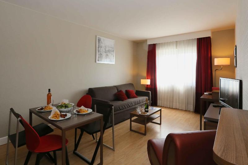 Two-Bedroom Superior Apartment image 2