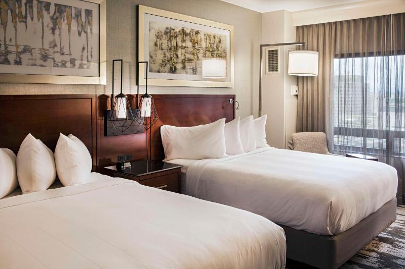 Hilton Denver City Center - image 29