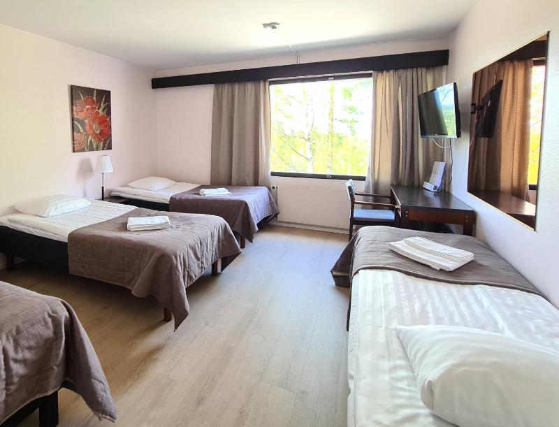 Quadruple Room image 1