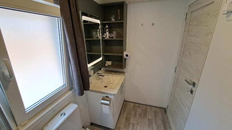 Mobile Home Tom 12 - image 15