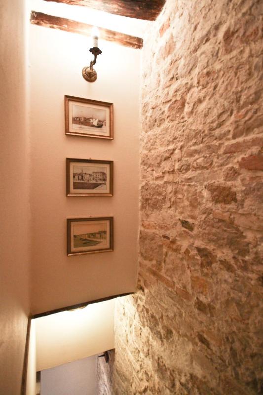 Studio Apartment image 4