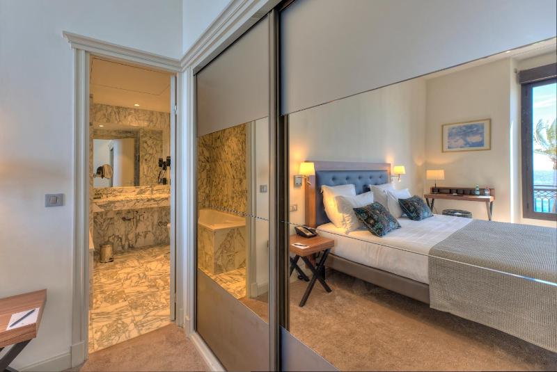 Superior Room with Sea View image 4