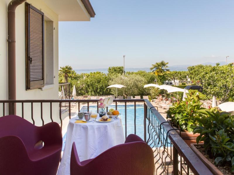 Terrace Suite with Lake View image 4