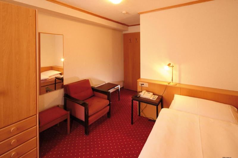 Single Room image 1
