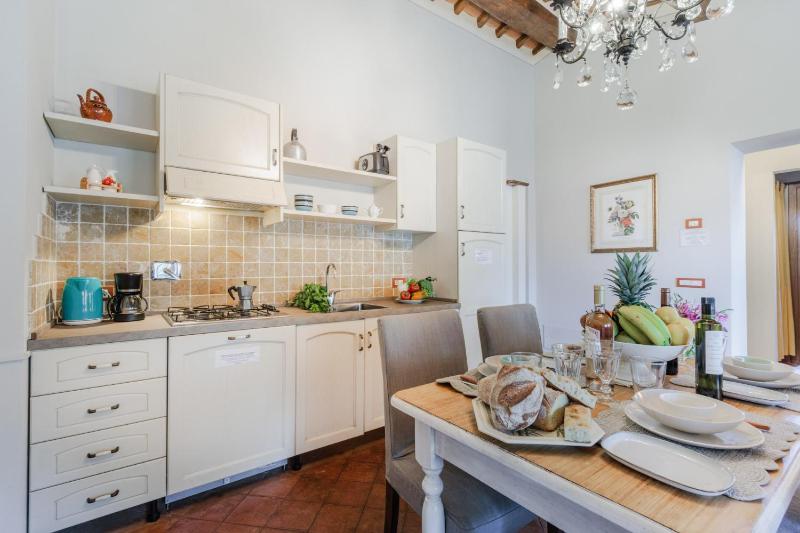 Maria Farmhouse Apartment in Wine Resort in Lucca - image 6