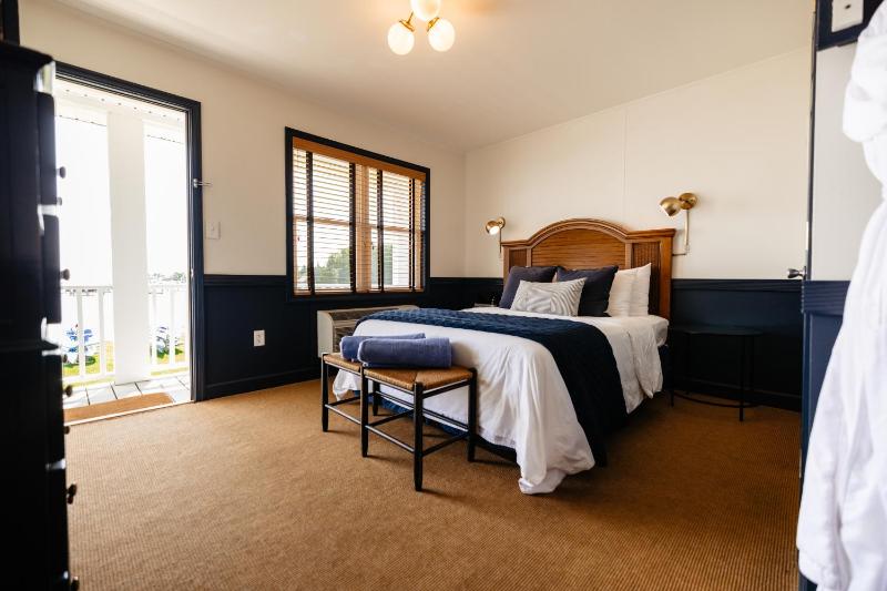 Queens Quarters image 2