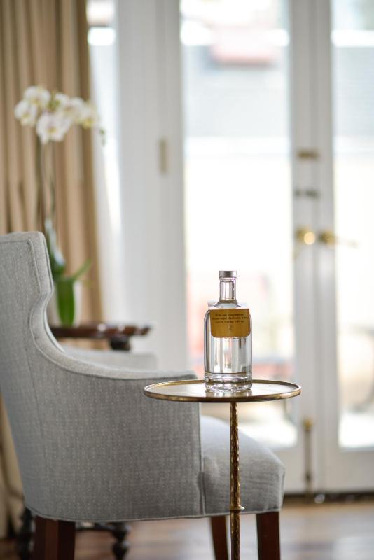 Premium King Room with Balcony image 2