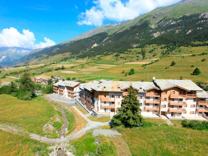 Apartment (4 Adults) image 3