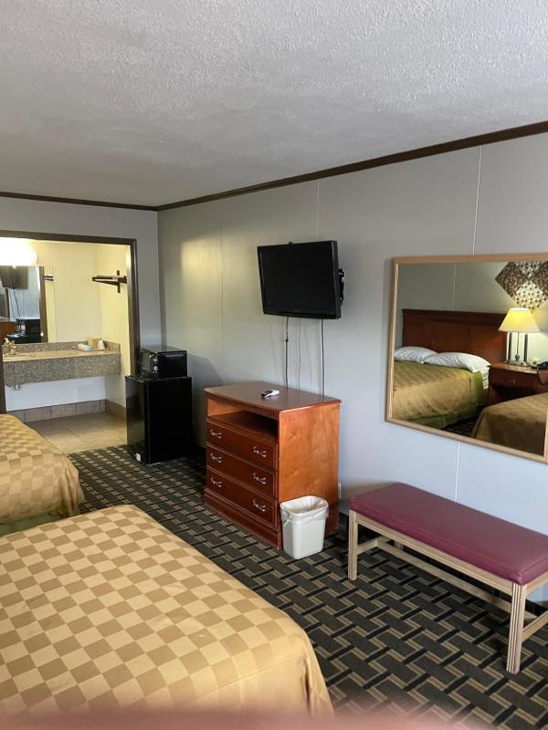 King Room image 2