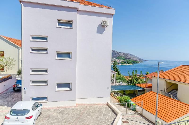 Apartment Vesna Images