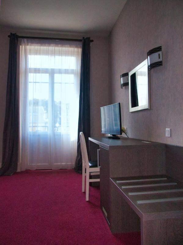 Double Room image 2