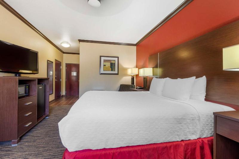 King Room - Non-Smoking image 3