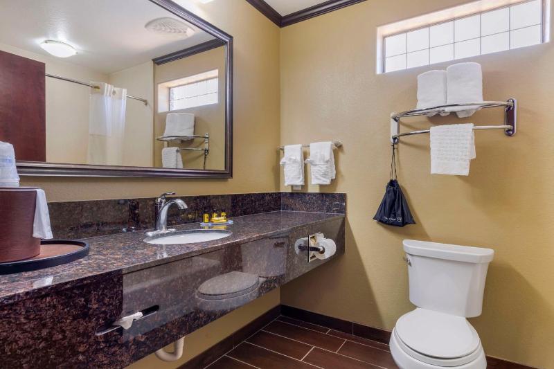 Queen Suite with Two Queen Beds and Sofa Bed image 2