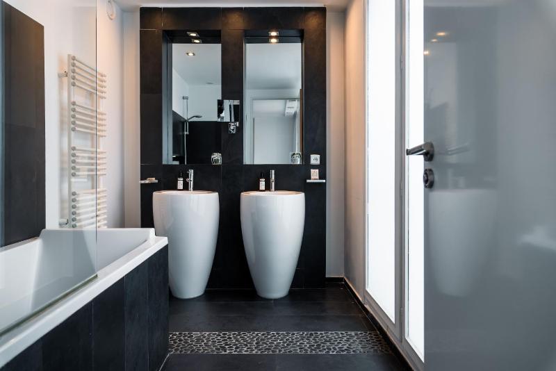 Superior M Double Room  image 4