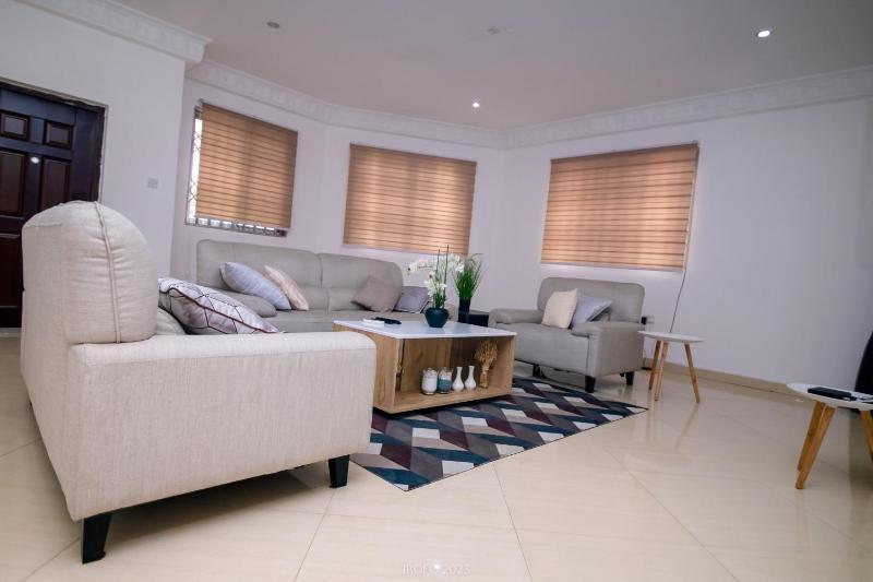 Irofo City Comfort Suites-Cozy Affordable & Personalized Stays - image 6