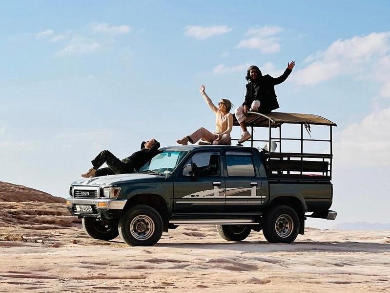 Wadi Rum Cave Camping - image 3