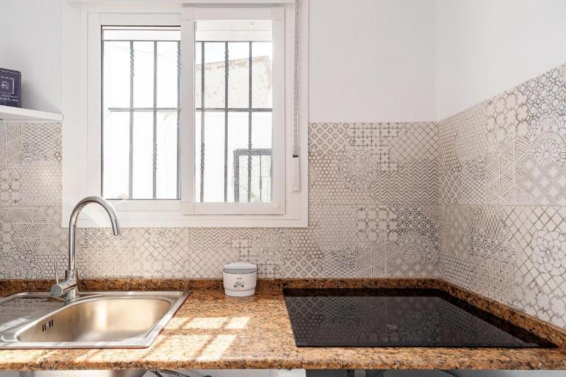 Casa Carmen - Céntrico Apartamento con Terraza Privada - image 11