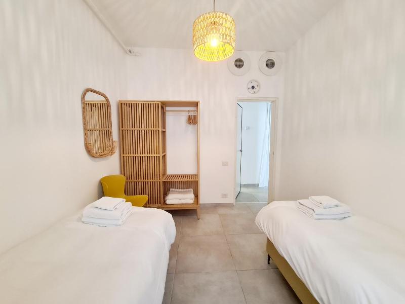 Gindi Tower Apartment - By Beach Apartments TLV - image 14