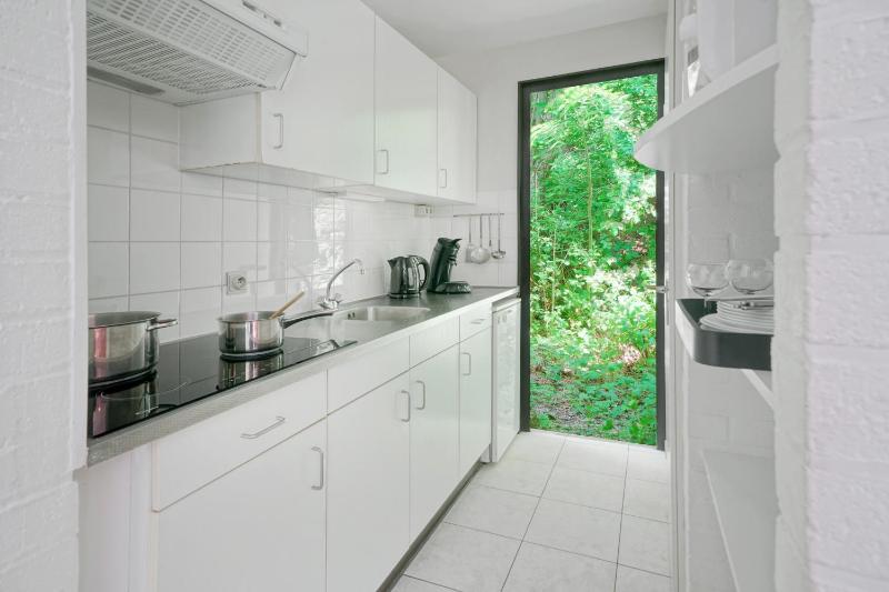 Bungalow (4 Adults) image 3