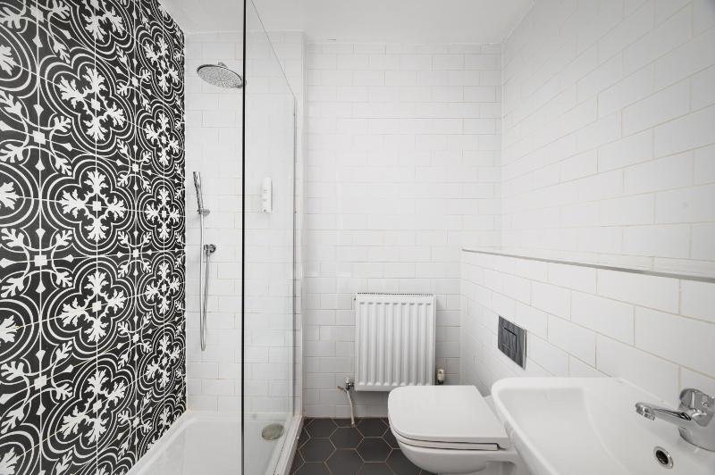 Standard Double Room image 4