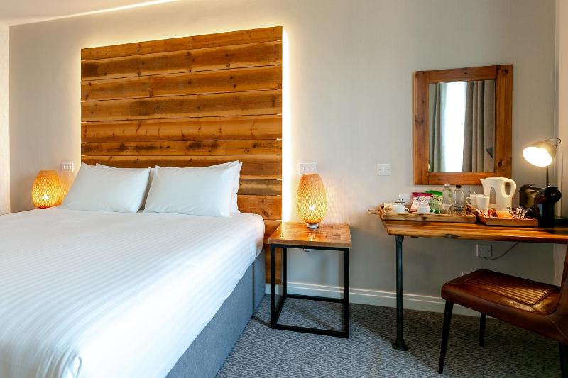 Classic Double Room - Non-Smoking image 1