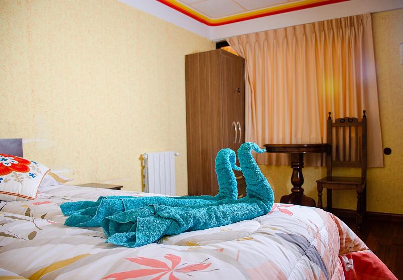Deluxe Room image 2