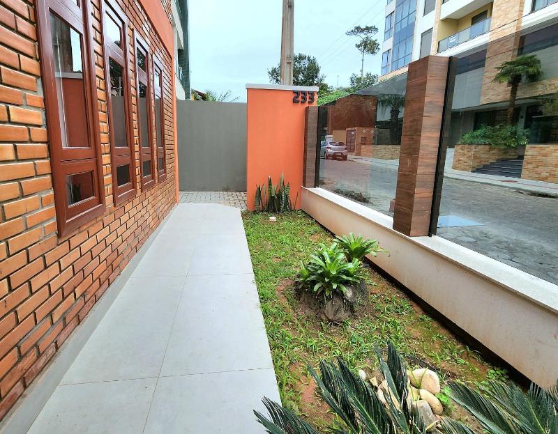 020A - Casa para até 10 pessoas perto da praia - image 18