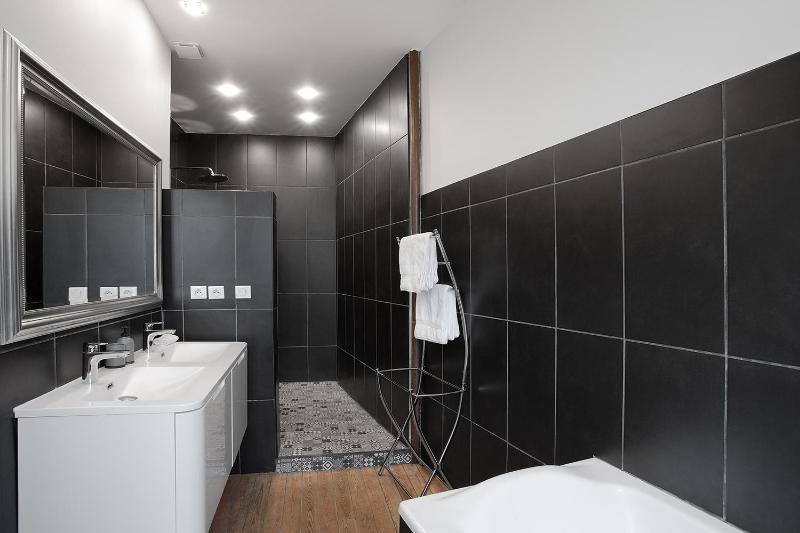 Junior Suite with Garden View image 4