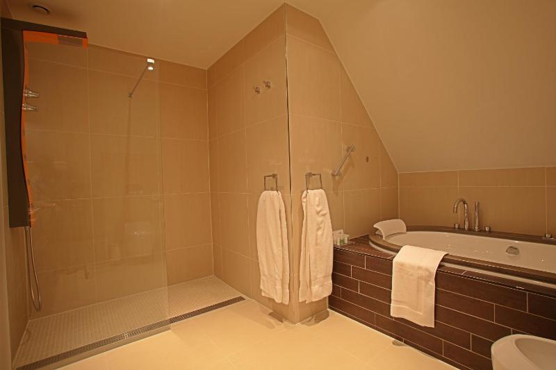 Junior Suite image 3