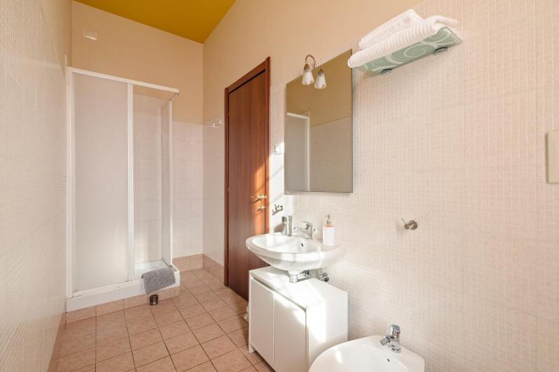 Double or Twin Room image 4