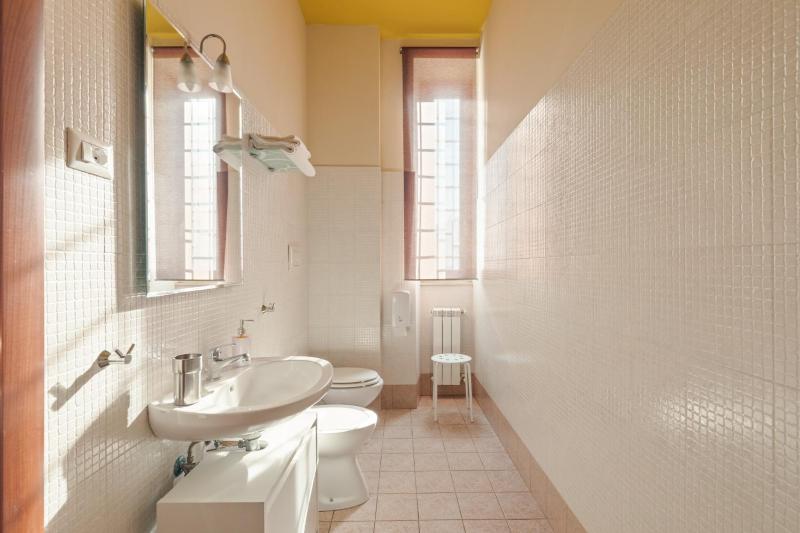 Double or Twin Room image 3
