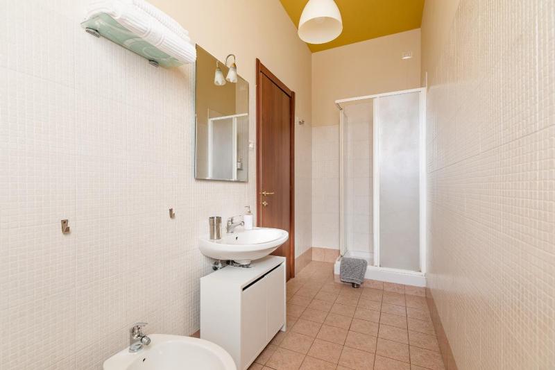 Double Room with Private Bathroom image 4