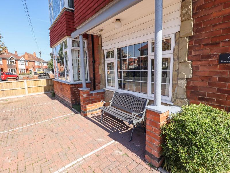 Chalfont Lodge - image 31