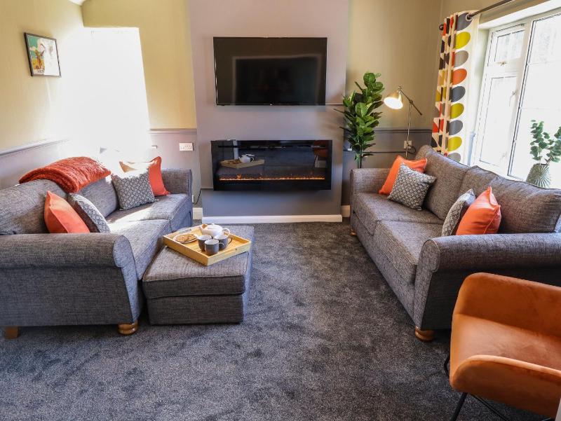 Chalfont Lodge - image 37