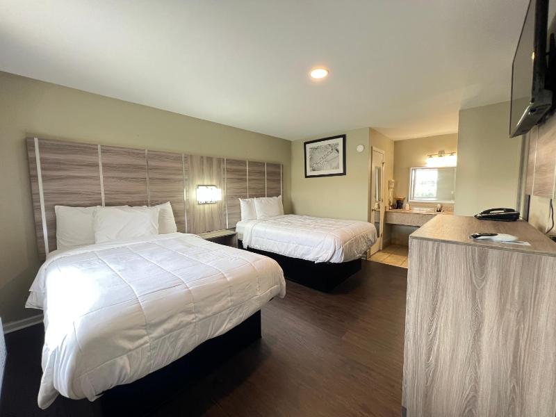 Double Room with Two Double Beds - Non-Smoking image 2