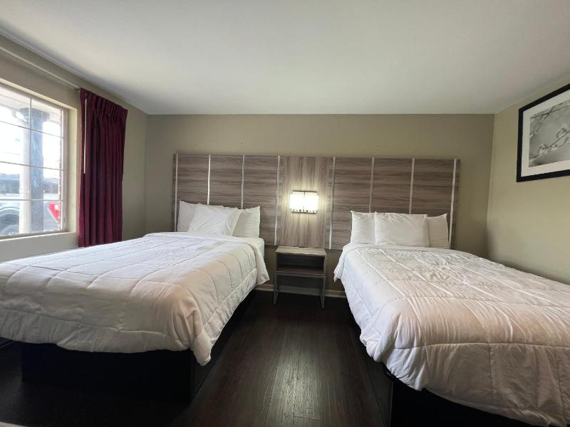 Double Room with Two Double Beds - Non-Smoking image 4