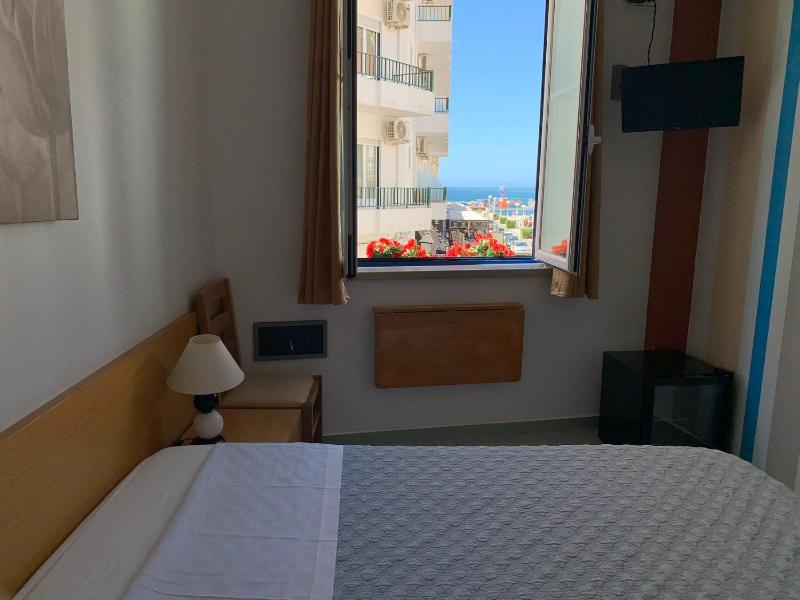 WEAA Hotel - image 2