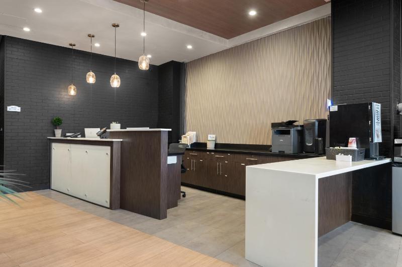 Quality Inn Philadelphia Center City - image 12