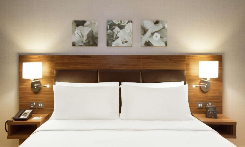 King Room image 3
