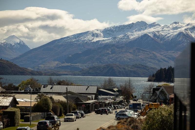 Villa Aurora luxury in the heart of Wanaka - image 7
