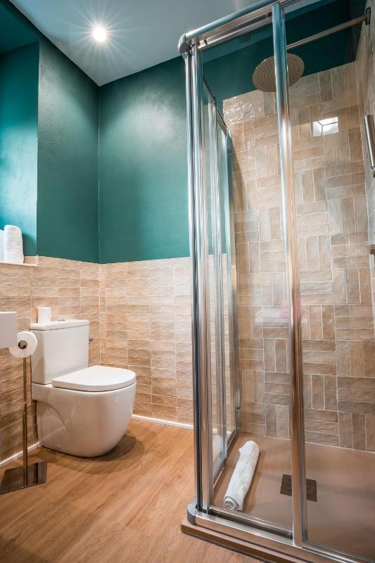 Double or Twin Room image 3
