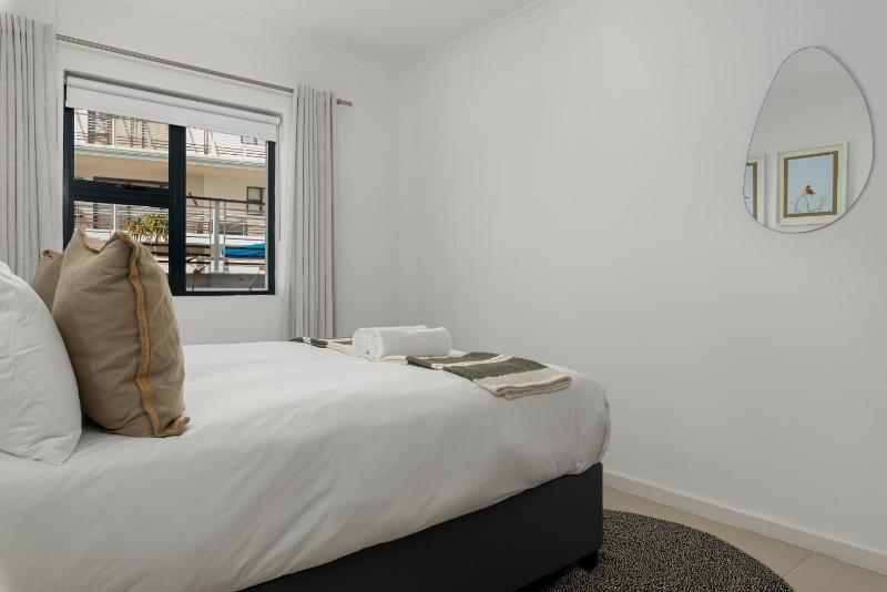 One-Bedroom Apartment image 1