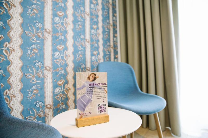 Classic Double Room image 3