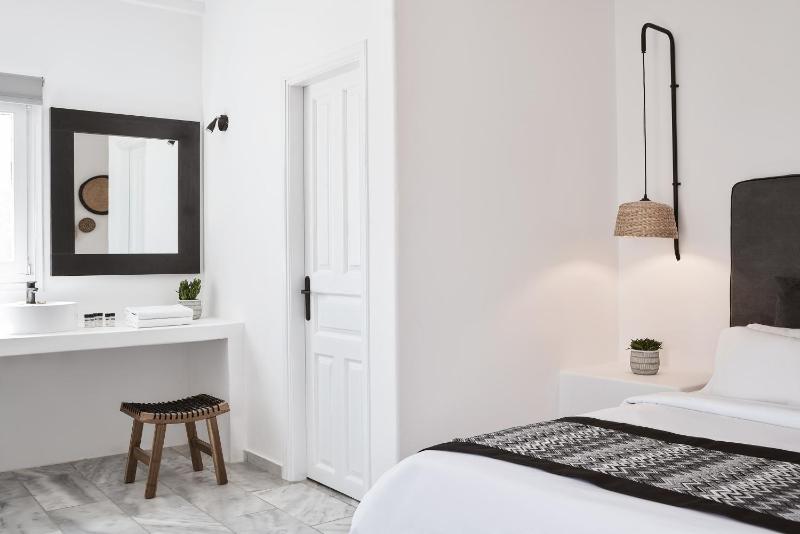 Double Room with Mountain View image 4