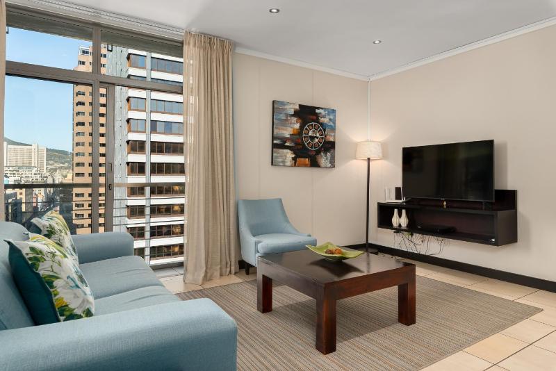 One-Bedroom Apartment image 2