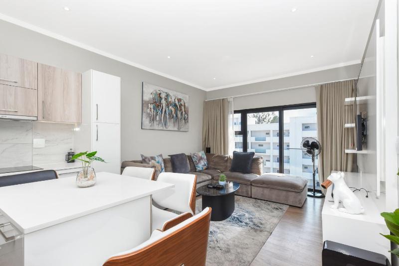 The Monroe Luxury Apartments - image 9