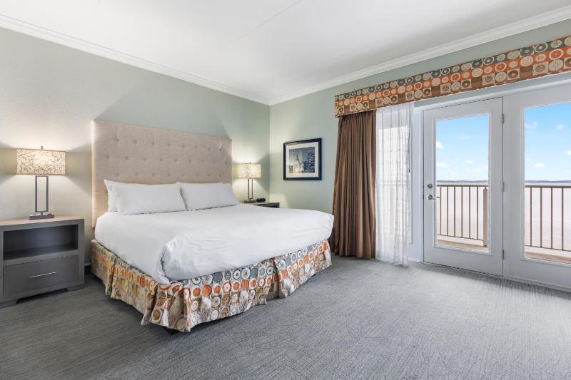 King Suite with Bay View image 1