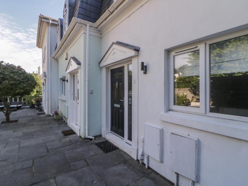 Brompton Gardens - image 42