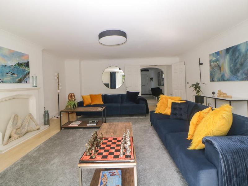 Brompton Gardens - image 30